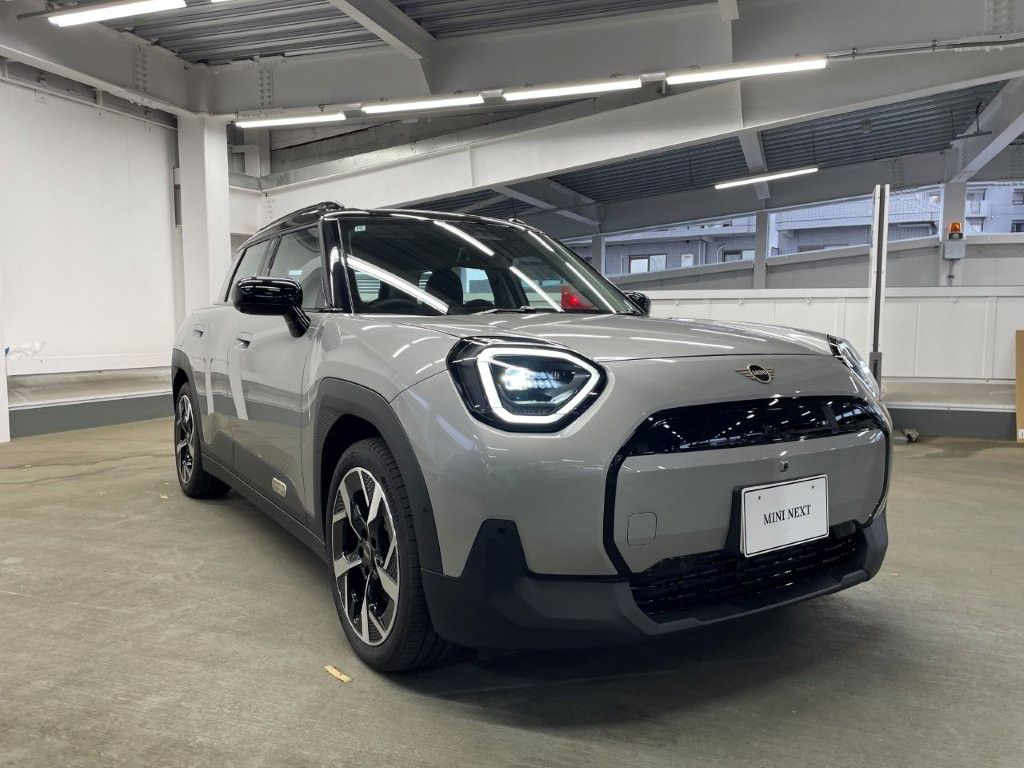 J05 MINI Aceman E