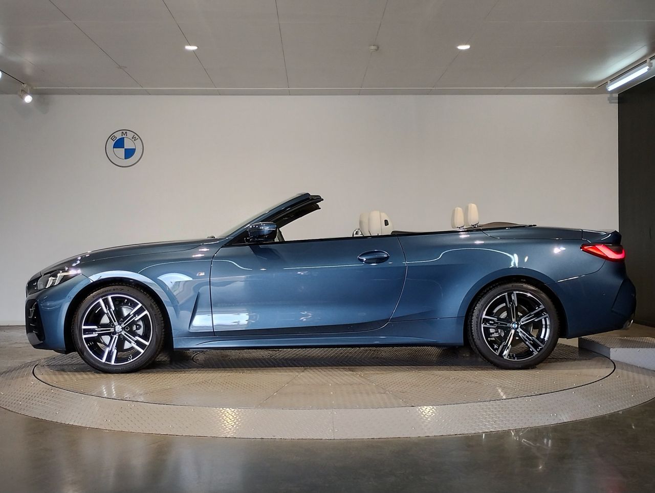 G** 4**i C********** B** 2**i RHD