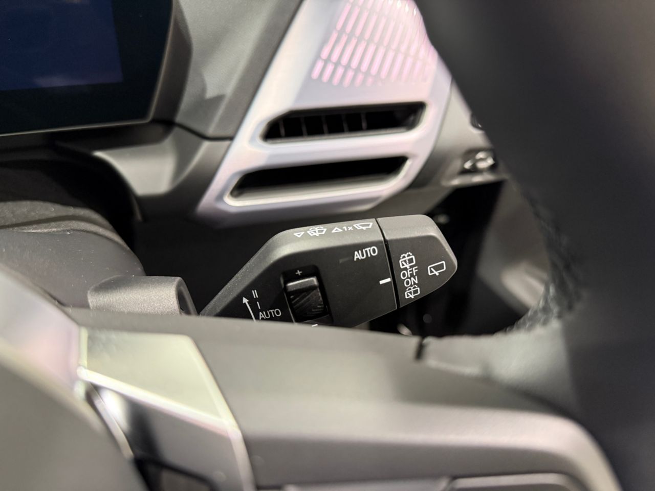 120 Sport Sports Hatch