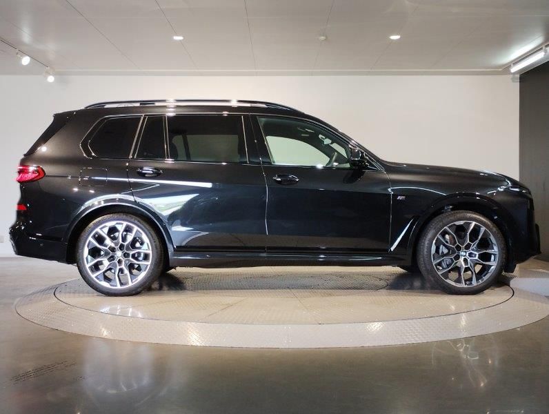 X7 xDrive40d RHD US