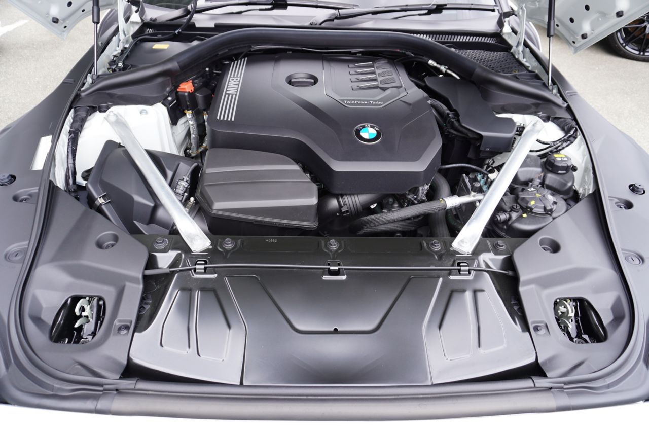 G29 z4 sDrive20i RHD