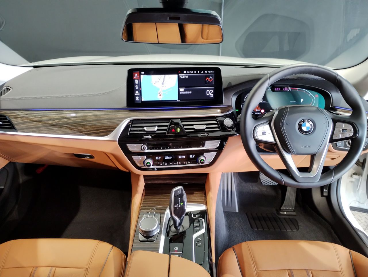 520d xDrive Sedan RHD