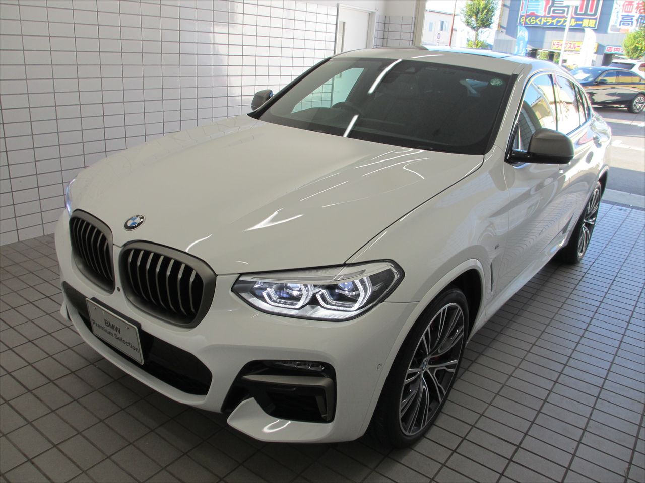 X4 M40i RHD