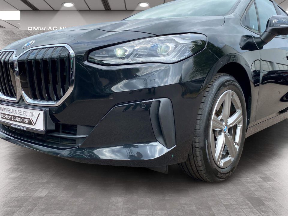 BMW 218