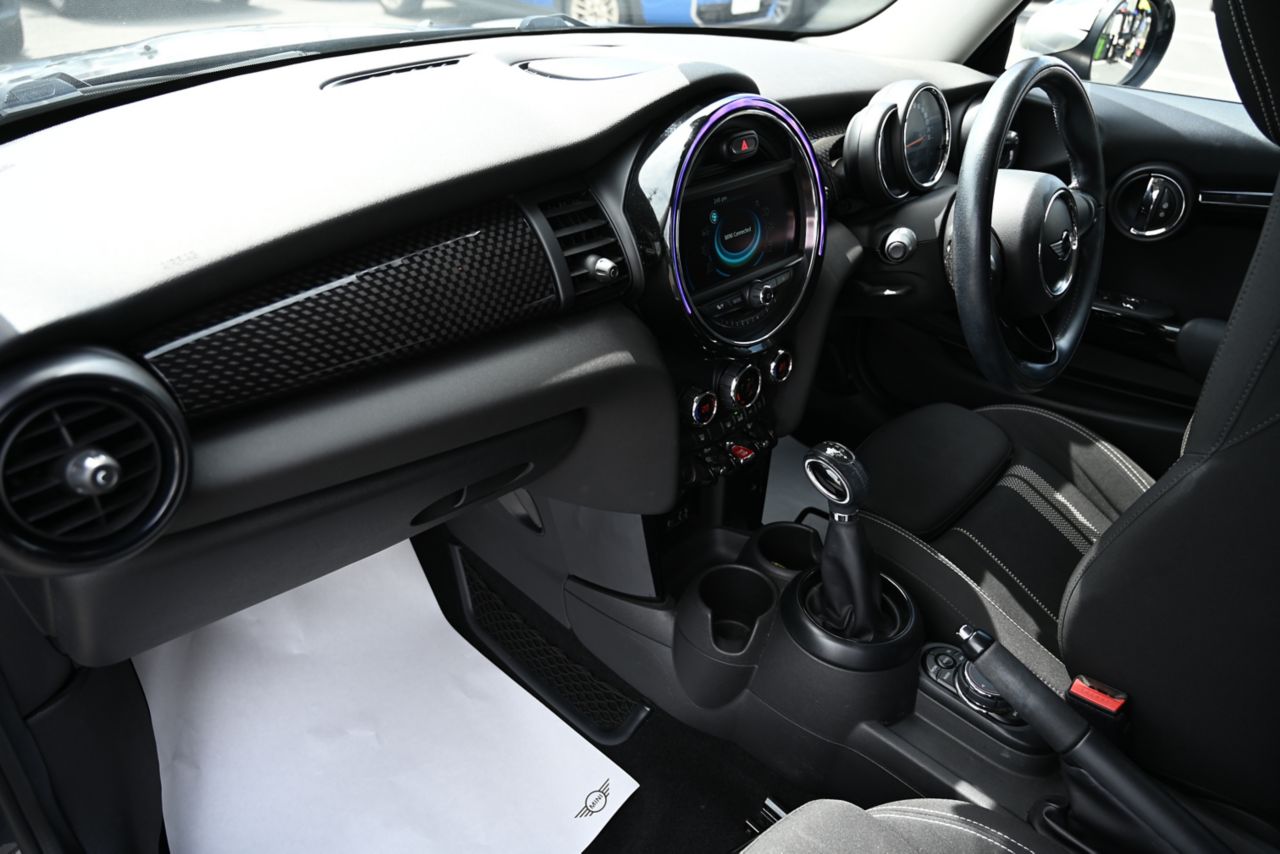 F56 MINI COOPER S