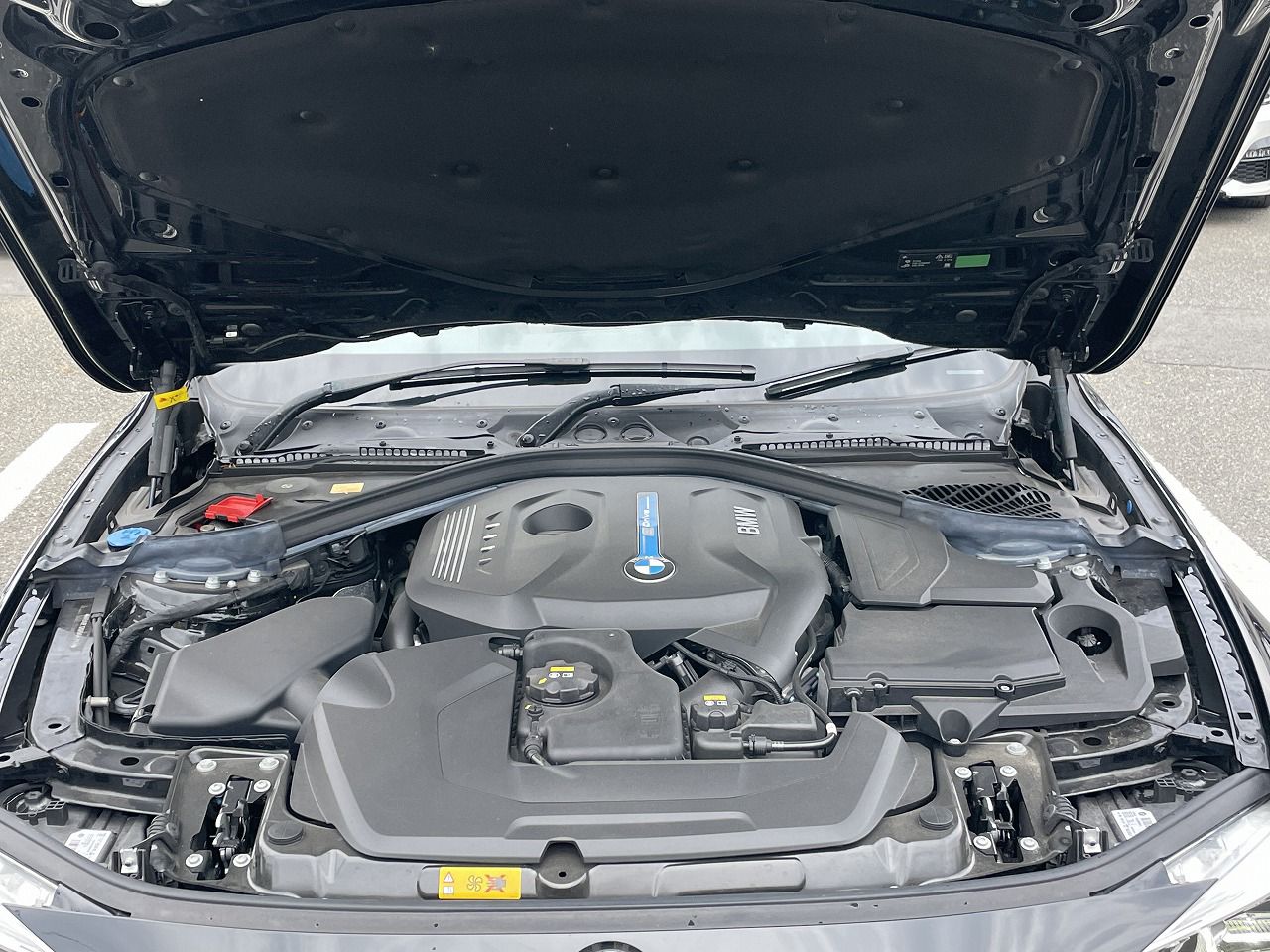 330E IPERFORMANCE SEDAN RHD