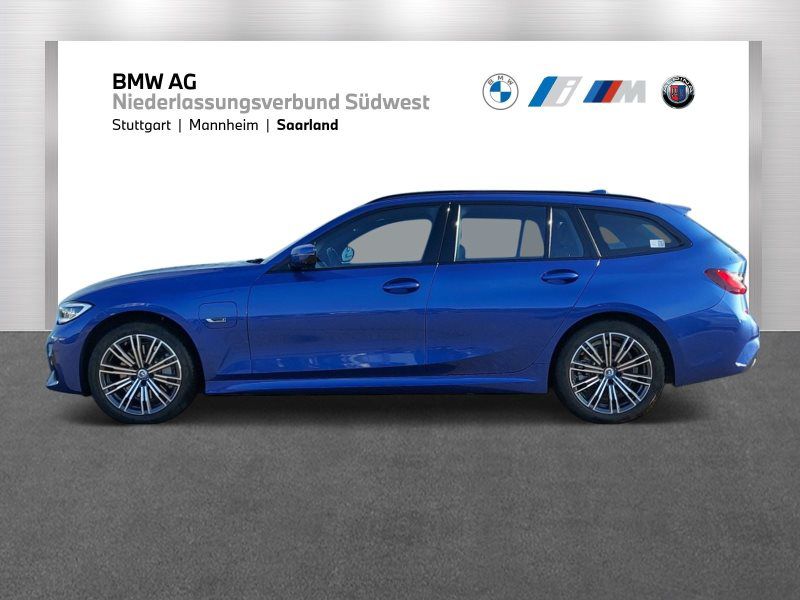 330e xDrive Touring