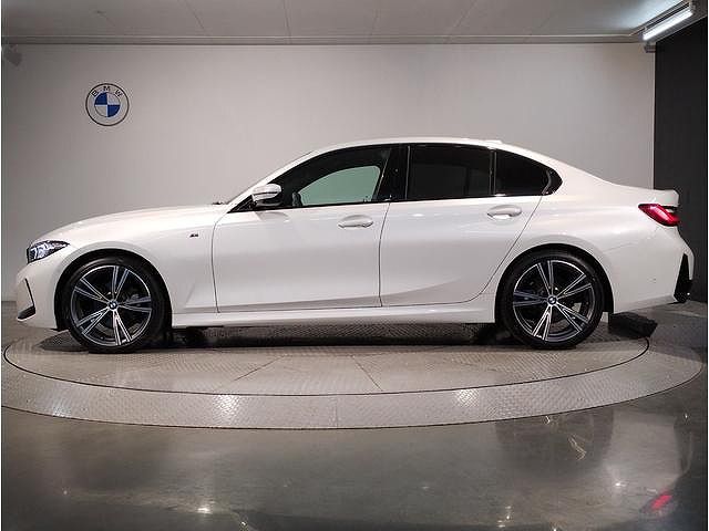 320d xDrive Berline RHD