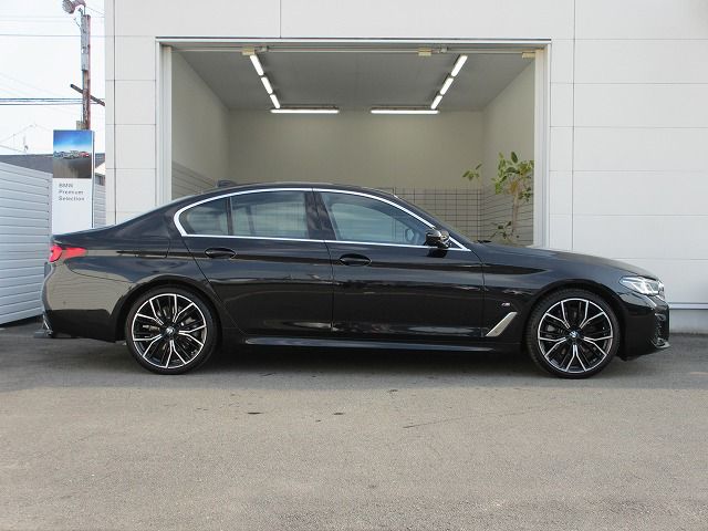 520d xDrive Sedan RHD