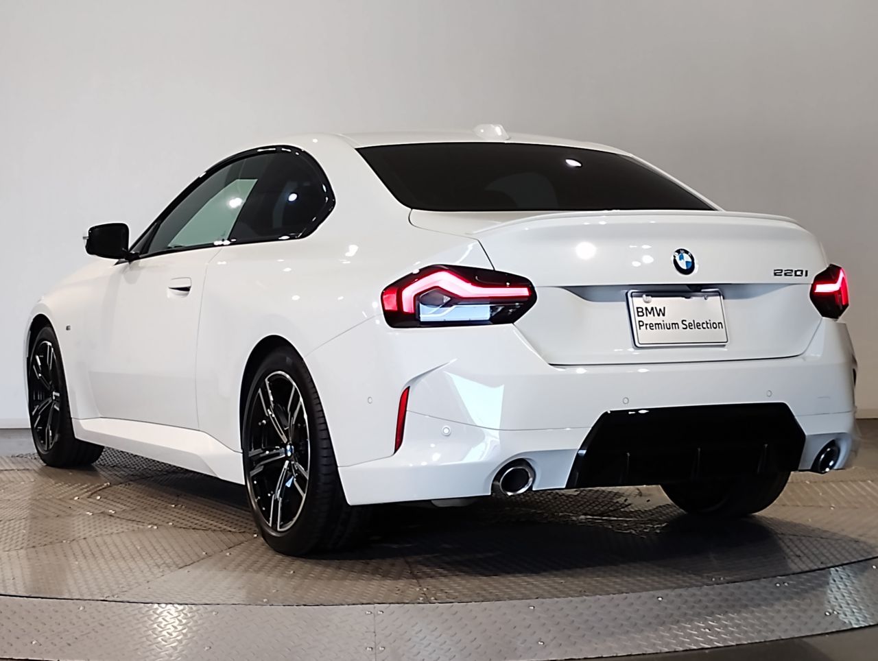 G42 220i Coupe