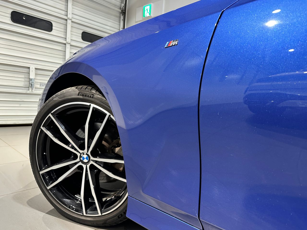 320i Sedan RHD