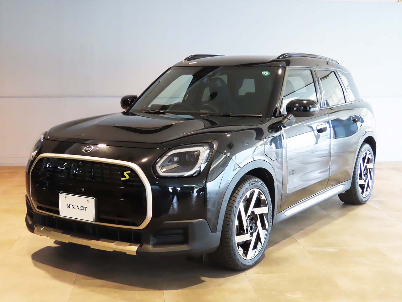THE NEW ALL-ELECTRIC MINI COUNTRYMAN SE ALL4