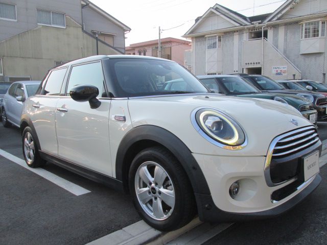F55 MINI Cooper 5-Door Hatch LCI