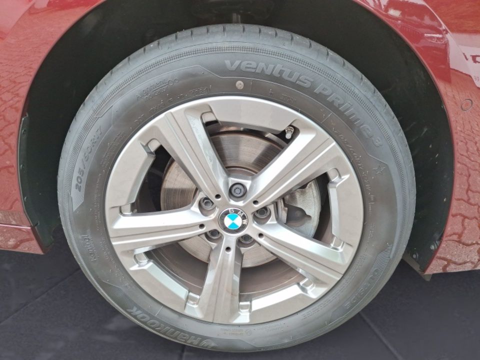 BMW 216