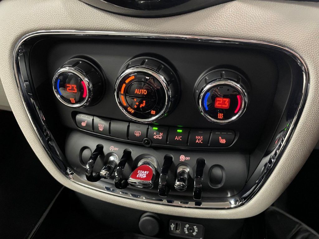 MINI COOPER S CLUBMAN