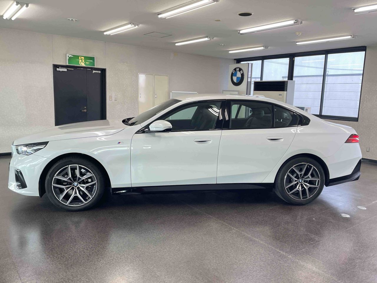 520i Sedan RHD