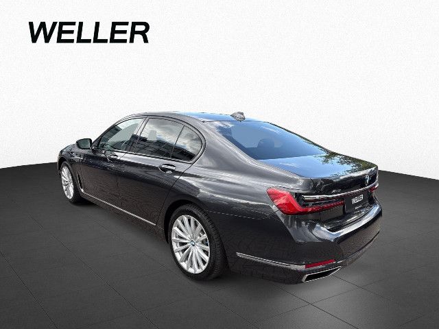 BMW 740