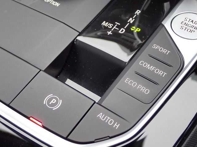 F40 118d Sports Hatch 5-door B47 2.0d