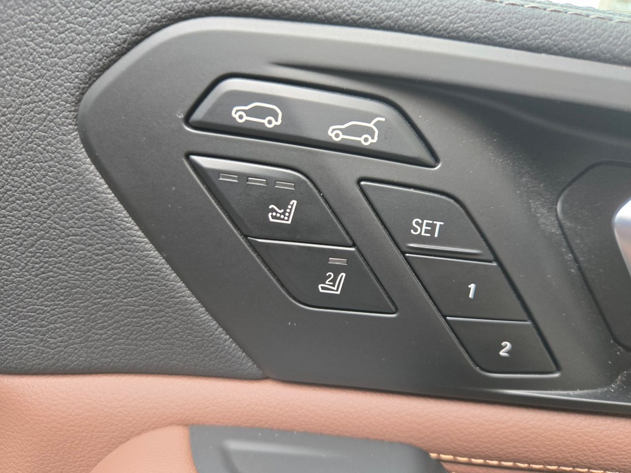 X* xDrive30d RHD