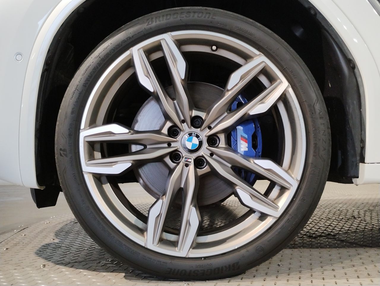 X3 M40d RHD