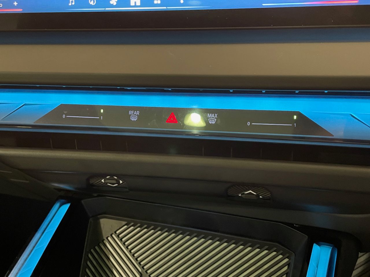 X3 M50 US