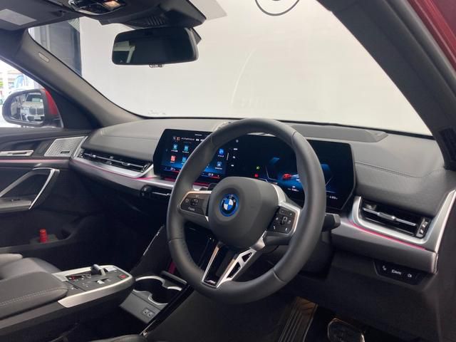 iX2 xDrive30 MSP