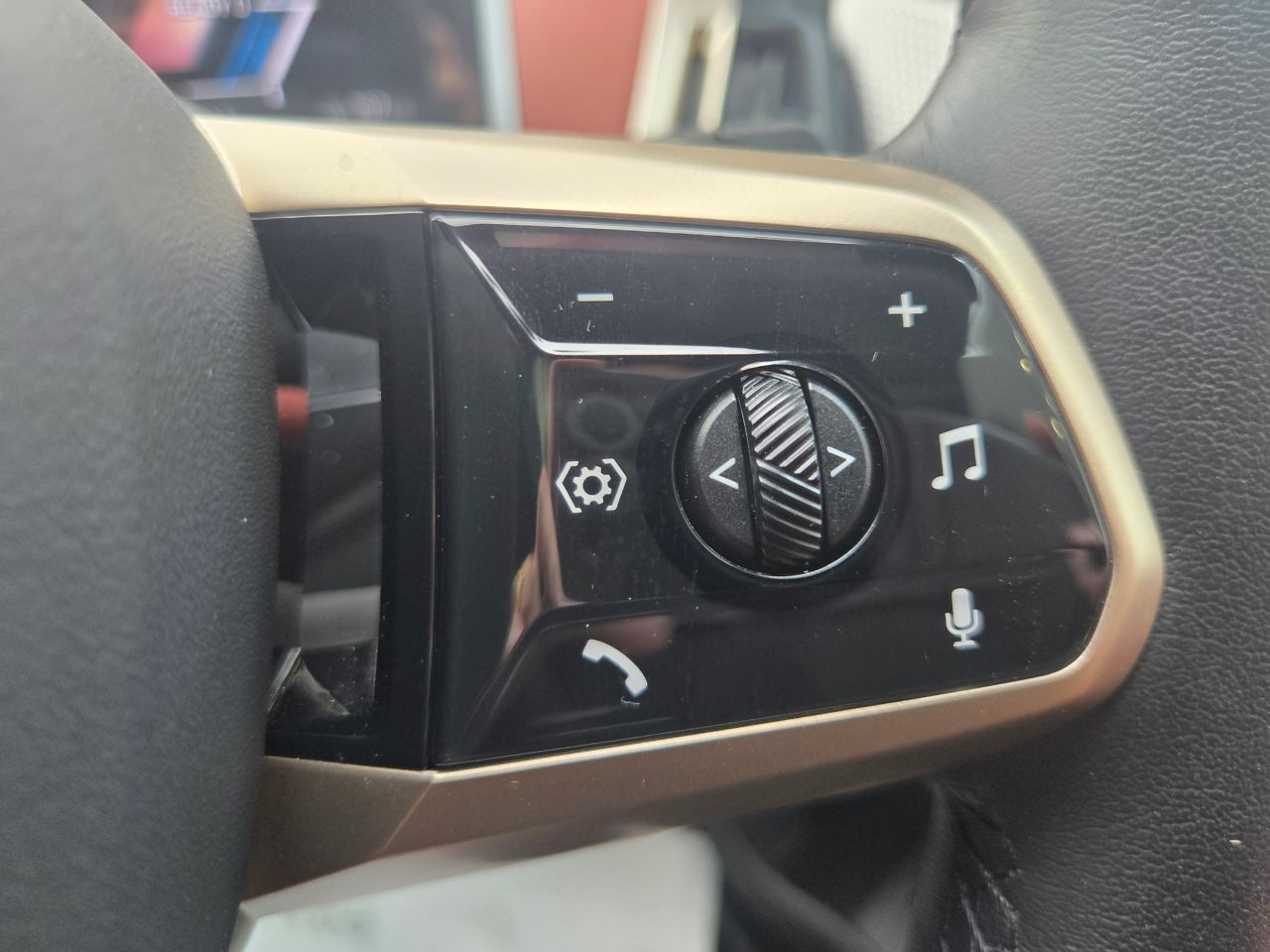 i20 iX xDrive50