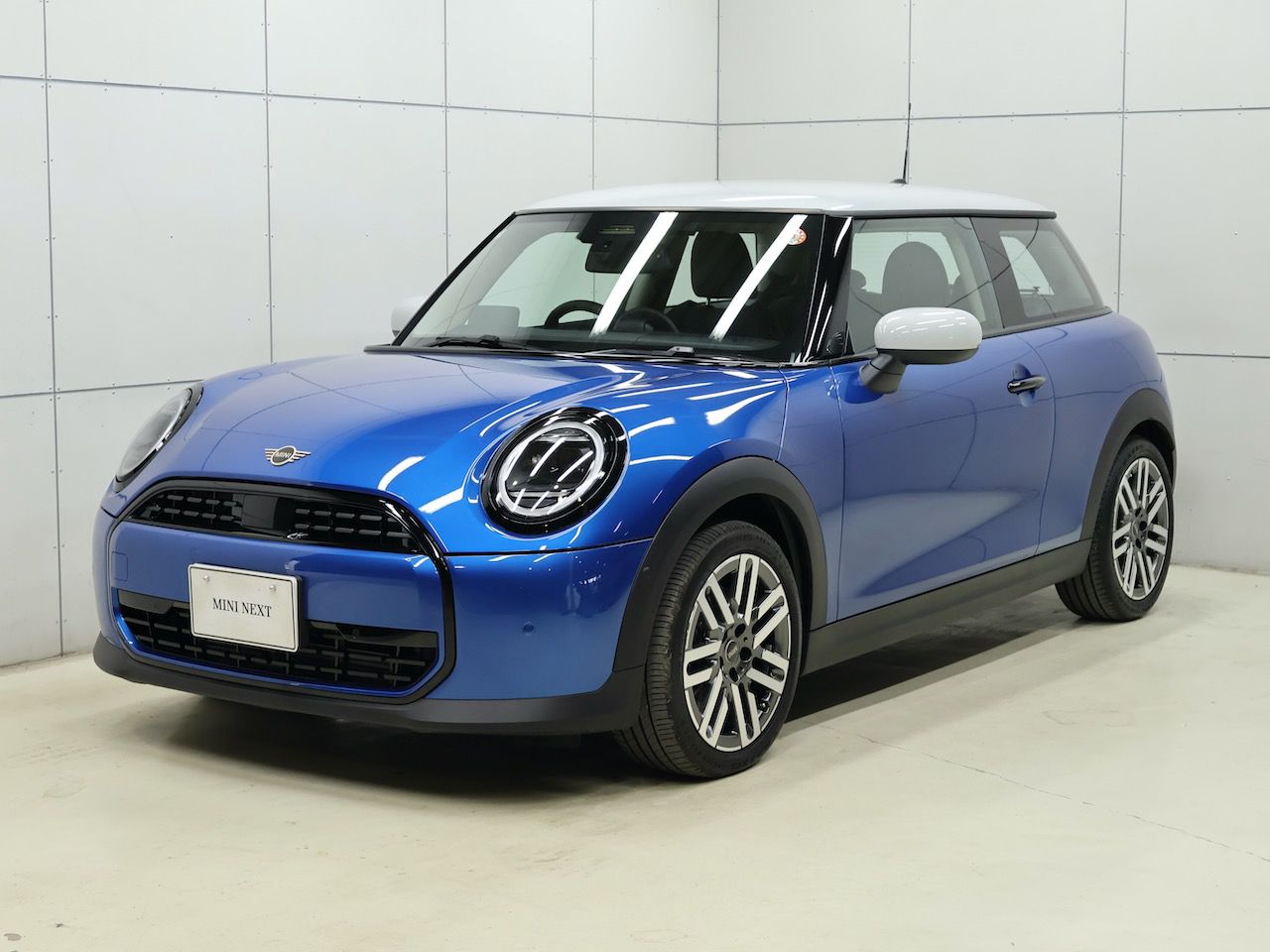 F66 MINI Cooper C 3Dr