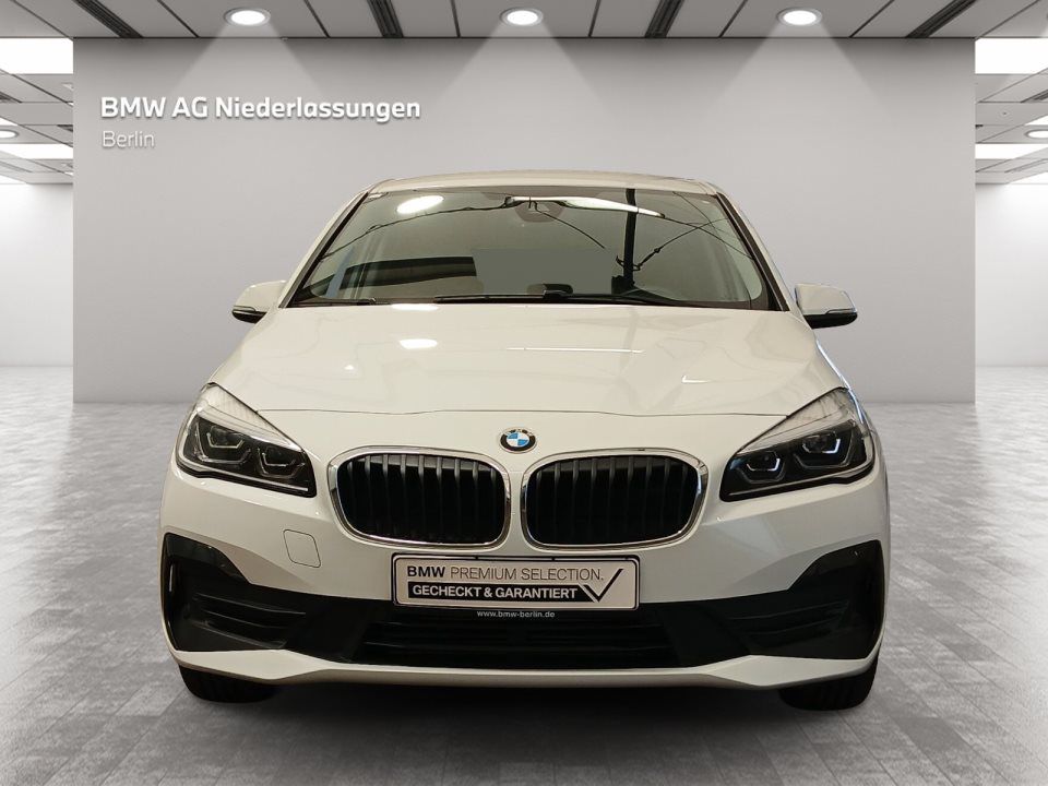 BMW 218