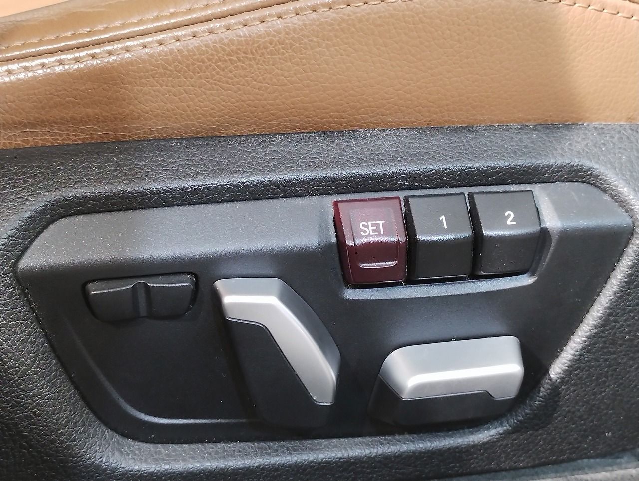 320I GRANTURISMO RHD