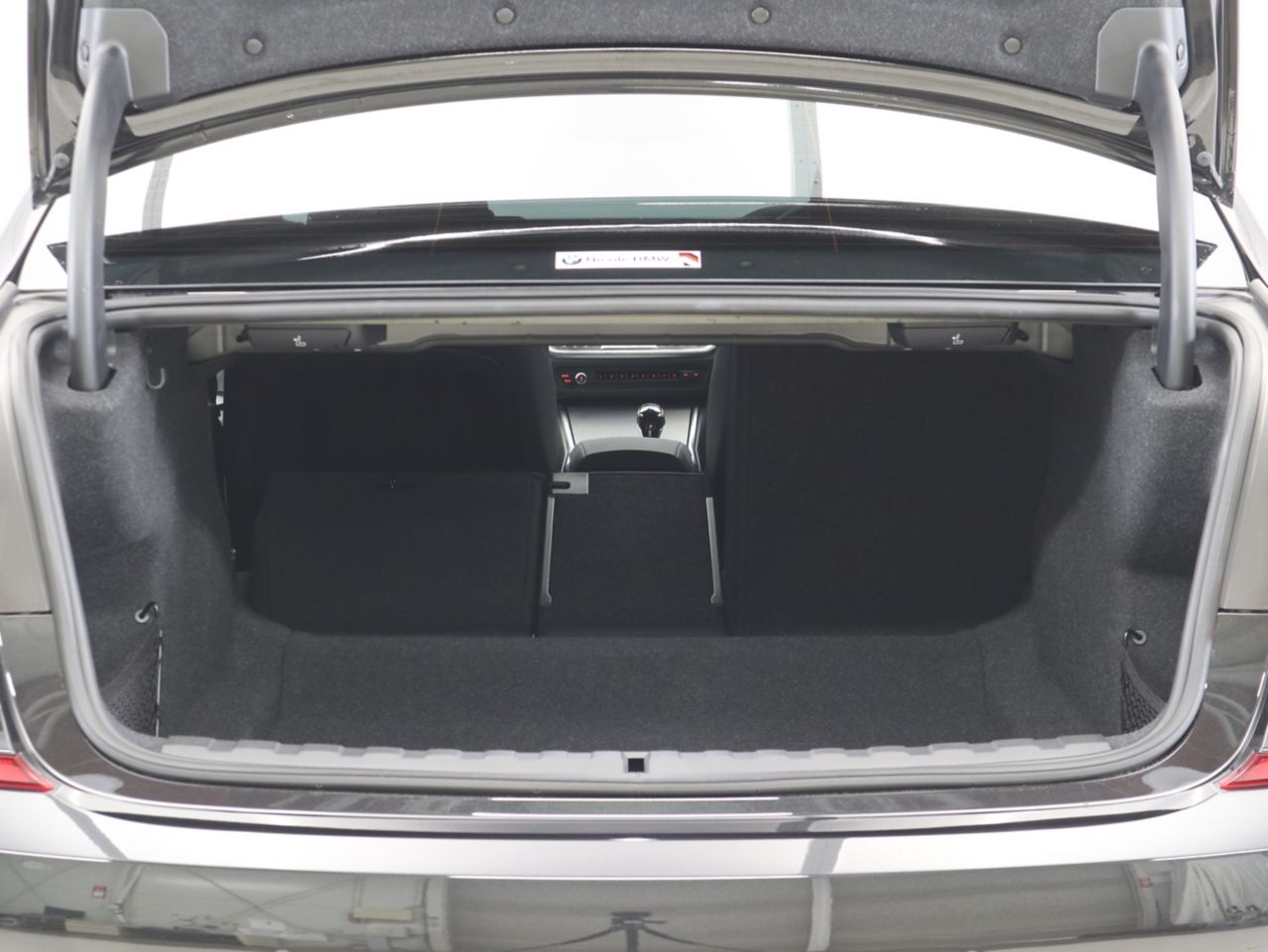 G20 320i Saloon RHD MX
