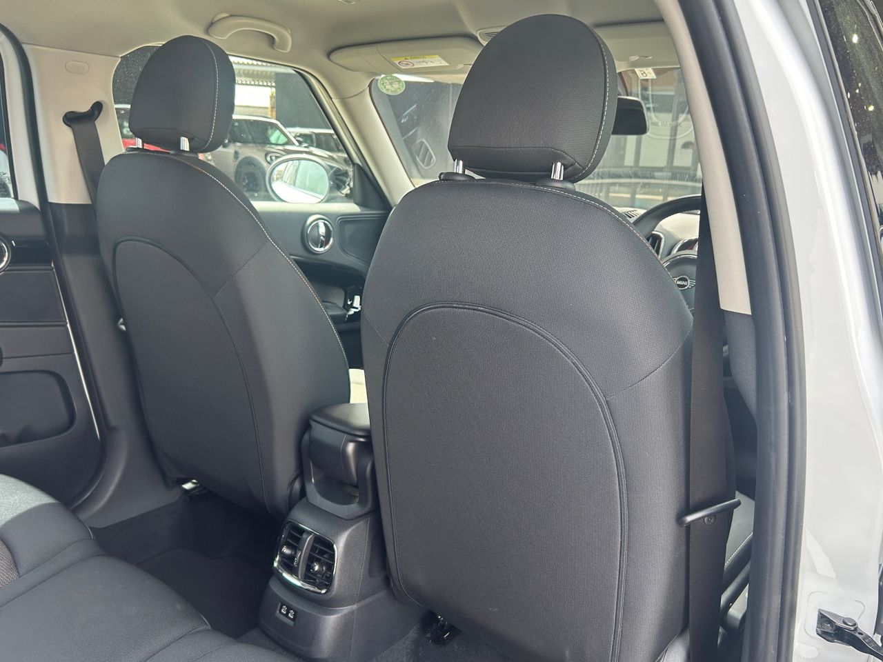 MINI CROSSOVER COOPER D