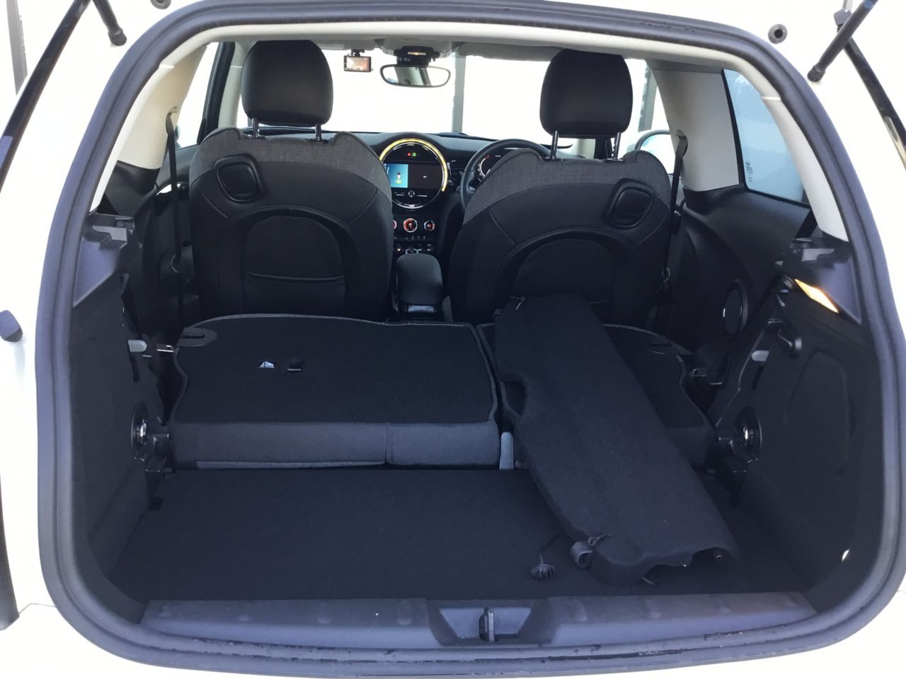 MINI Cooper F56 RHD