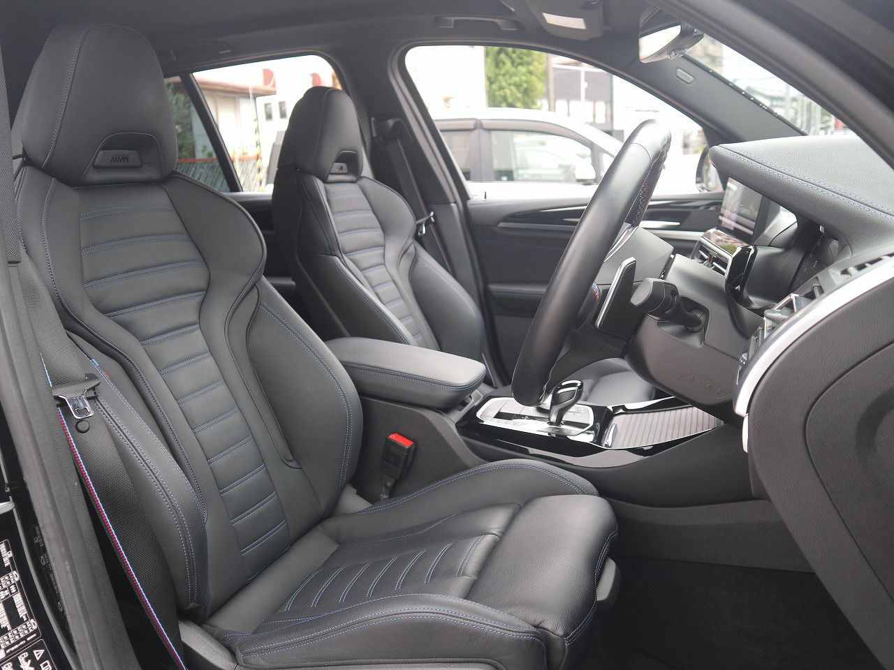G01 X3 M40d RHD LCI ZA