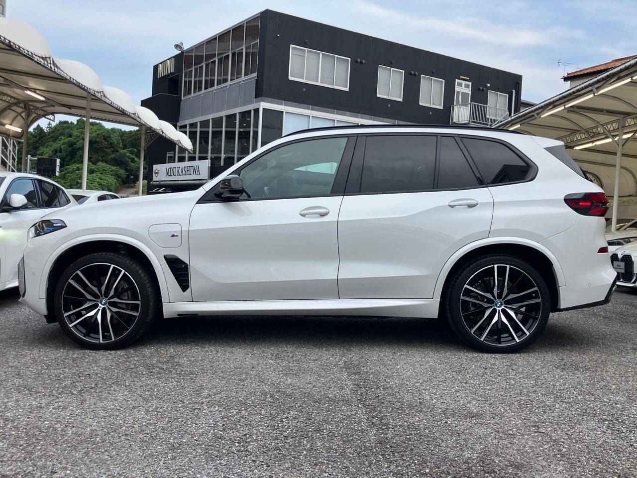 X5 xDrive50e RHD