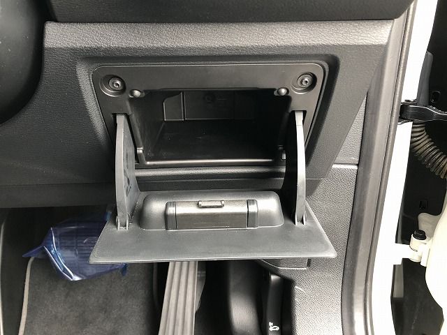 X1 sDrive18i RHD