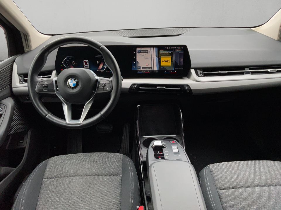 BMW 218