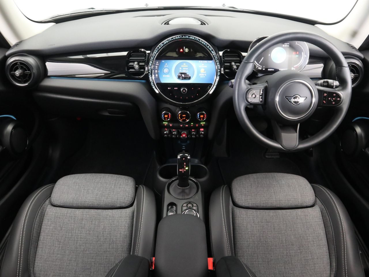 MINI Cooper F56 RHD