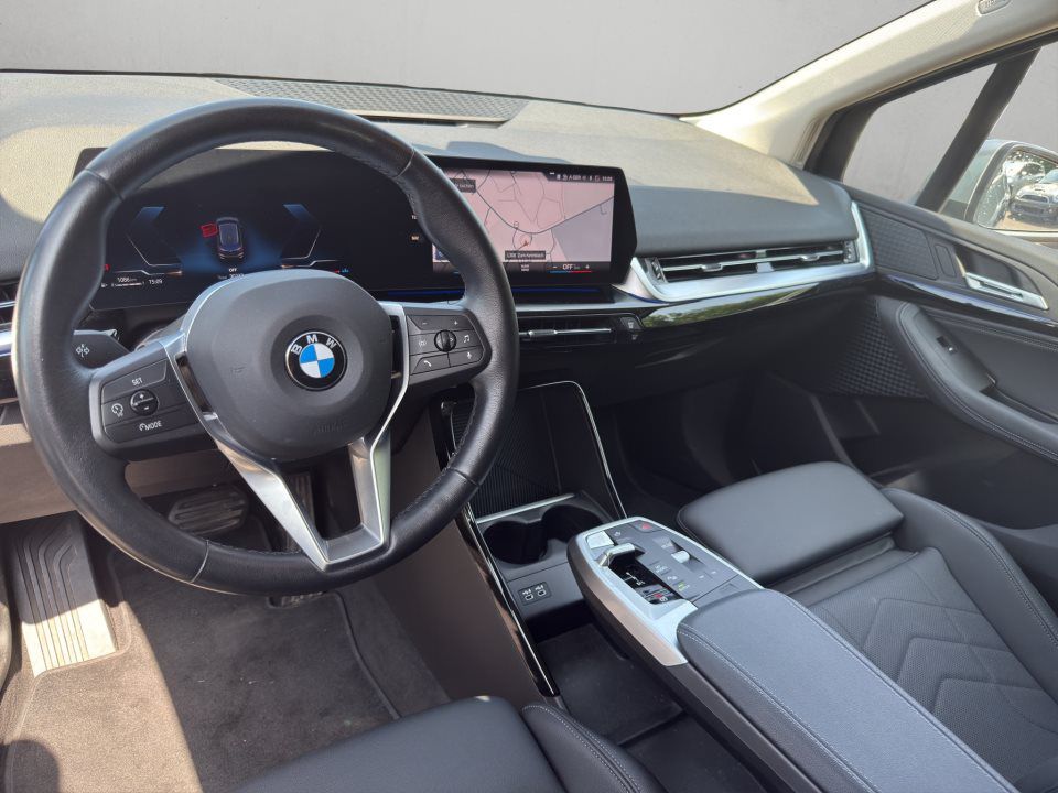 BMW 218