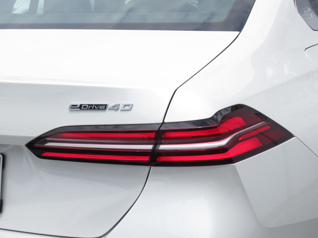 BMW i5 eDrive40 Sedan RHD