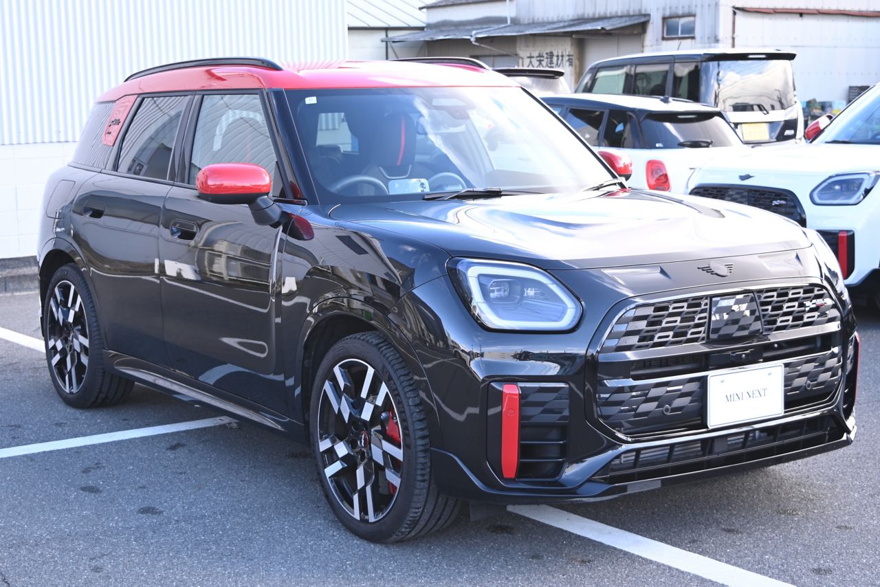 U25 MINI John Cooper Works Countryman ALL4