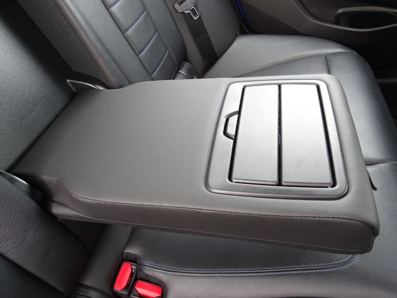 G20 320d xDrive RHD Saloon