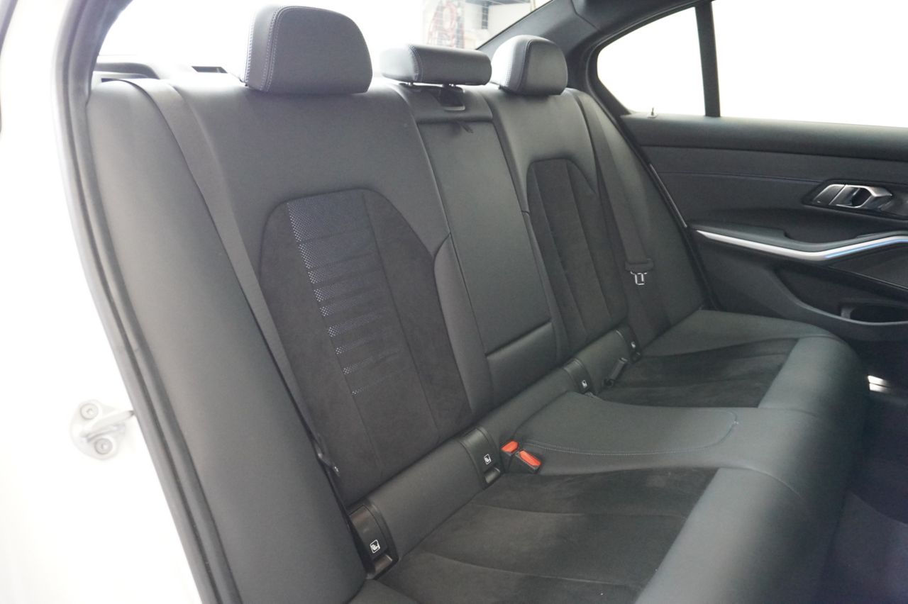 G20 330i Saloon RHD MX