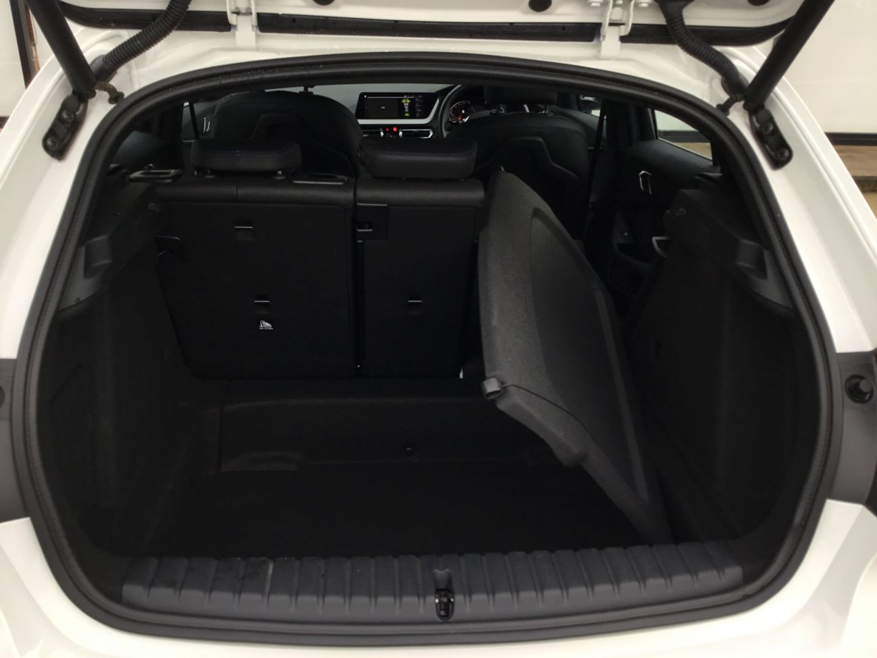 F40 118d Sports Hatch 5-door B47 2.0d