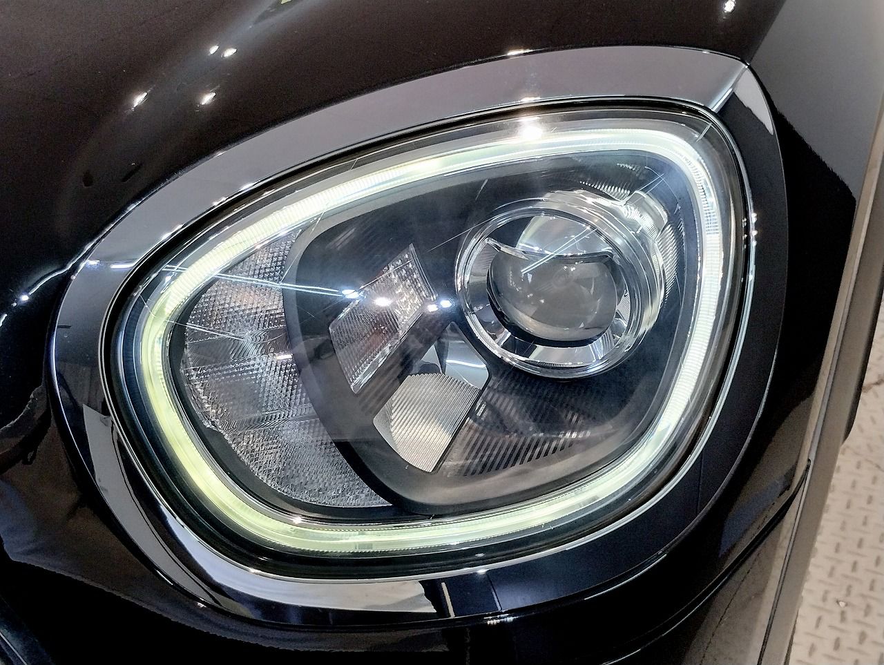 MINI CROSSOVER JCW