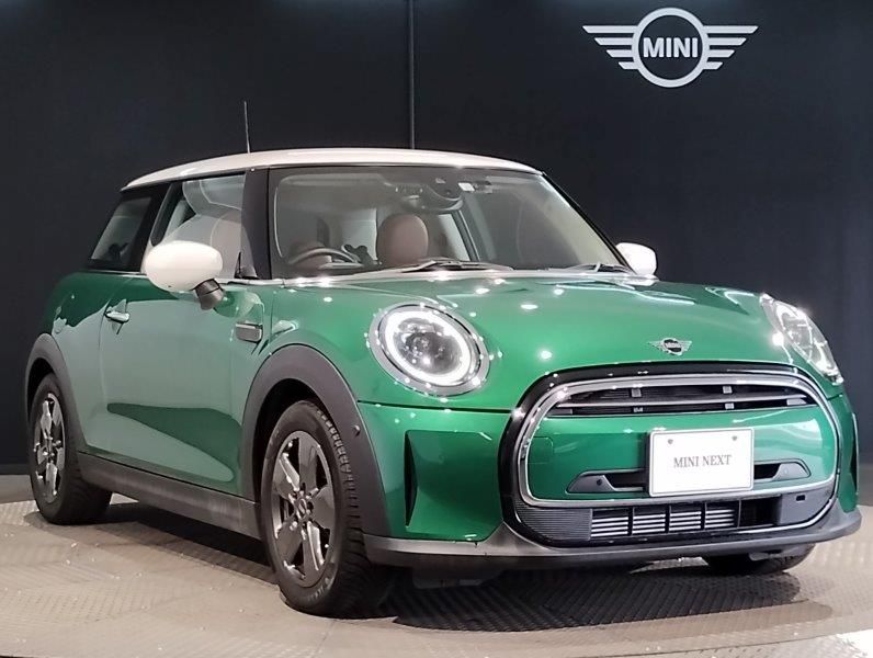 MINI Cooper F56 RHD