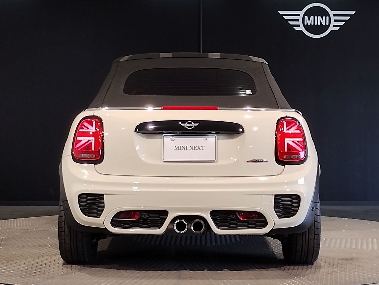 F57 MINI John Cooper Works Convertible LCI
