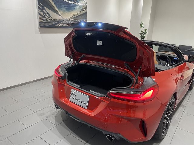 G29 z4 sDrive20i RHD