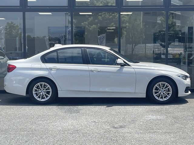 320D SEDAN RHD