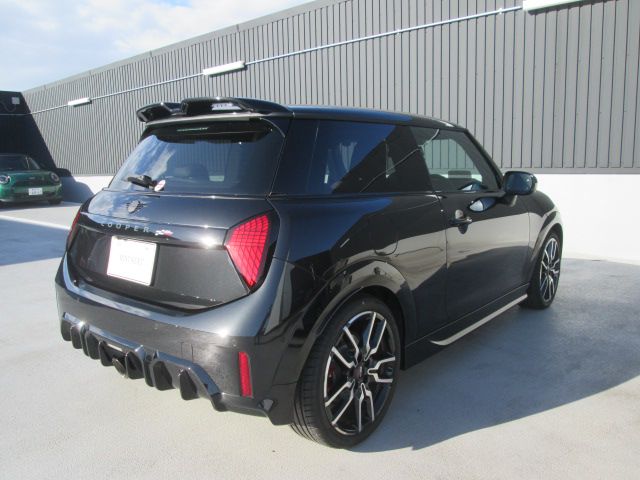 F66 MINI John Cooper Works